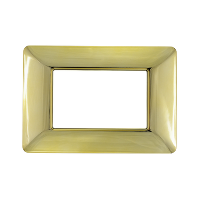 Placca Matix 3 Posti Oro Lucido: Eleganza e Design per i Tuoi Ambienti. Realizzata in Tecnopolimero Resistente per Durata e Stile Inconfondibile.