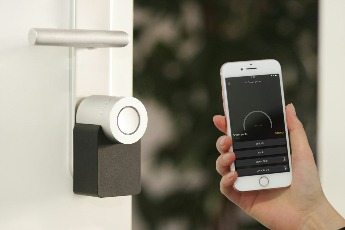 Rendere la casa intelligente con poco: da termostati a luci smart