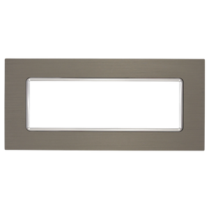 Placca Matix 7 Posti Platino Alluminio Spazzolato - Design Moderno ed Elegante per Impianti Civili. Massima Resistenza e Funzionalità.
